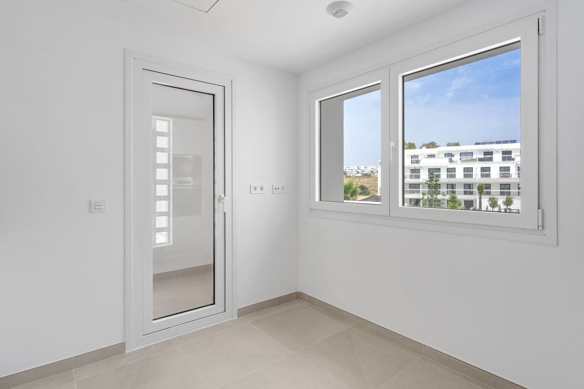 Middle Floor Apartment in La Cala de Mijas — photo 4 of 10