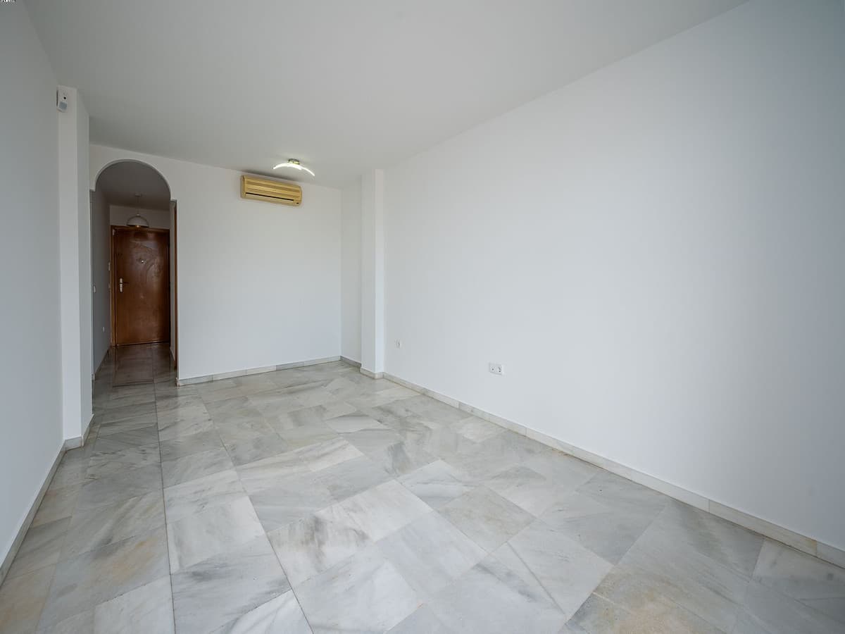 Middle Floor Apartment in La Cala de Mijas — photo 5 of 10