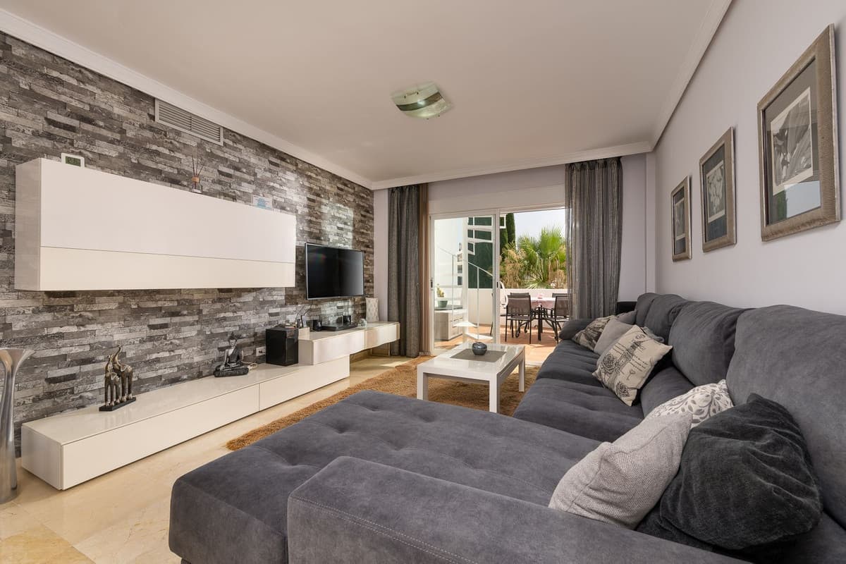 Penthouse Duplex in El Paraiso — photo 4 of 10