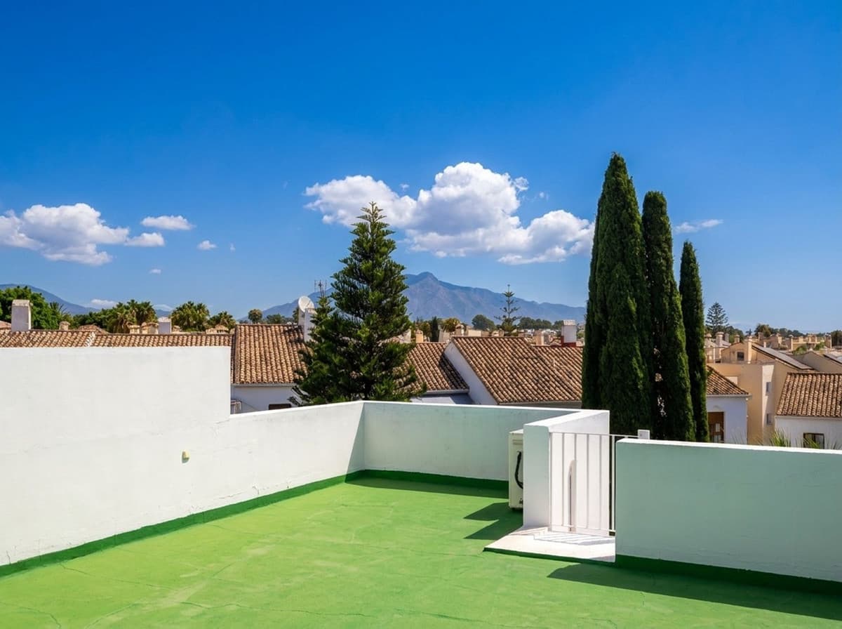 Penthouse Duplex in El Paraiso — photo 6 of 10