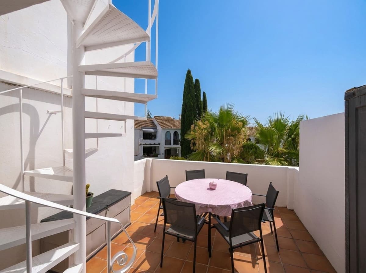 Penthouse Duplex in El Paraiso — photo 10 of 10