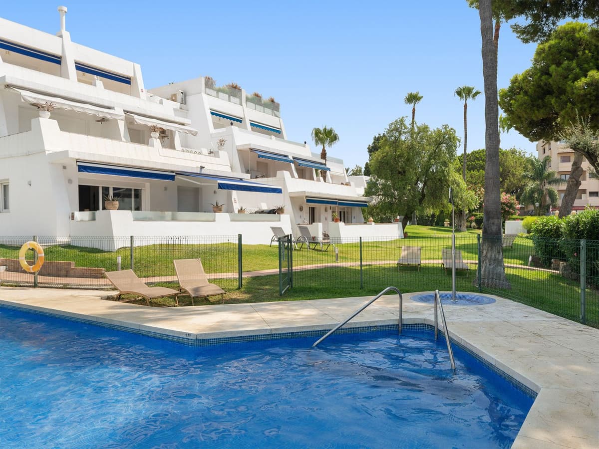 Ground Floor Apartment in Nueva Andalucía — photo 1 of 10