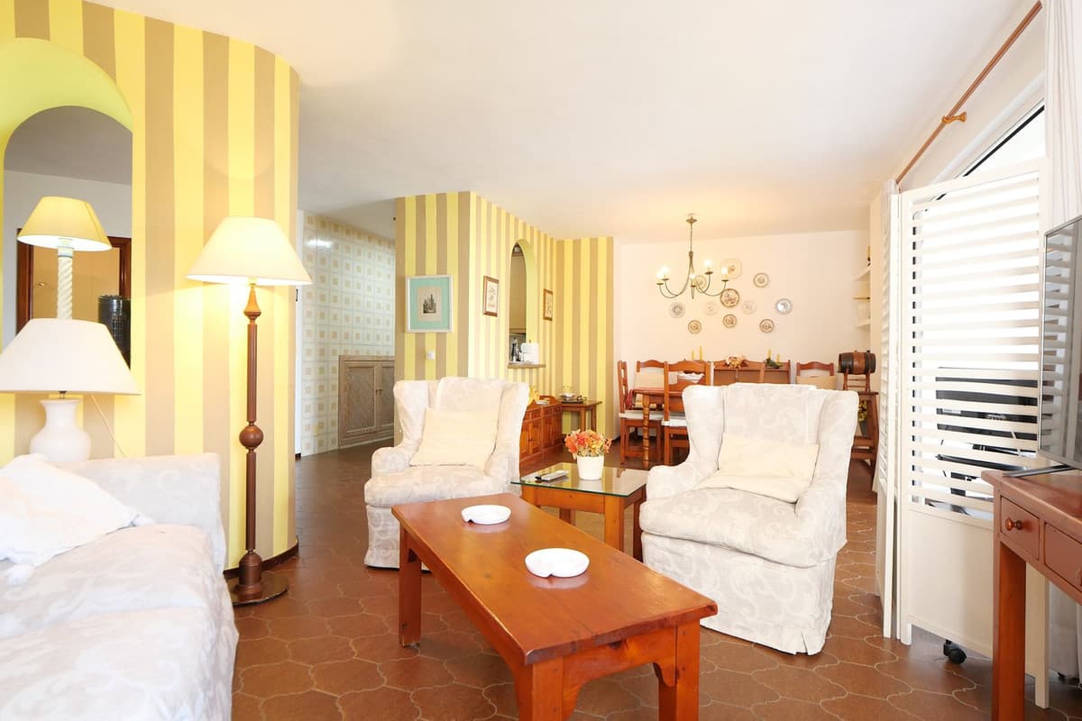 Middle Floor Apartment in Puerto de Cabopino — photo 8 of 10