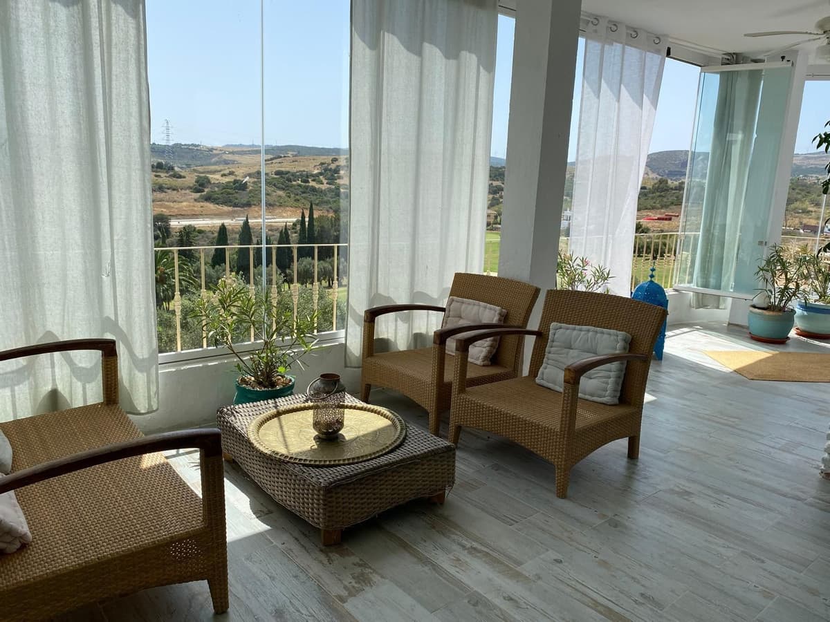 Penthouse in Estepona — photo 1 of 10