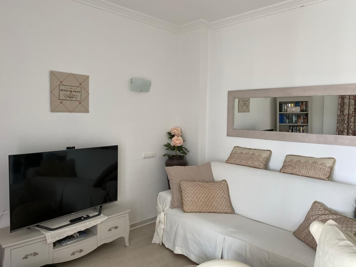 Penthouse in Estepona — photo 9 of 10