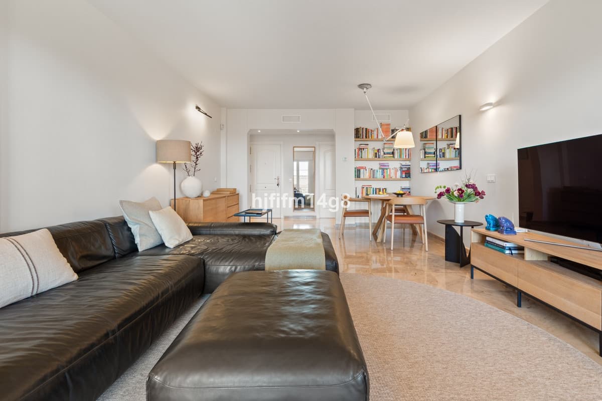 Ground Floor Apartment in Nueva Andalucía — photo 6 of 10
