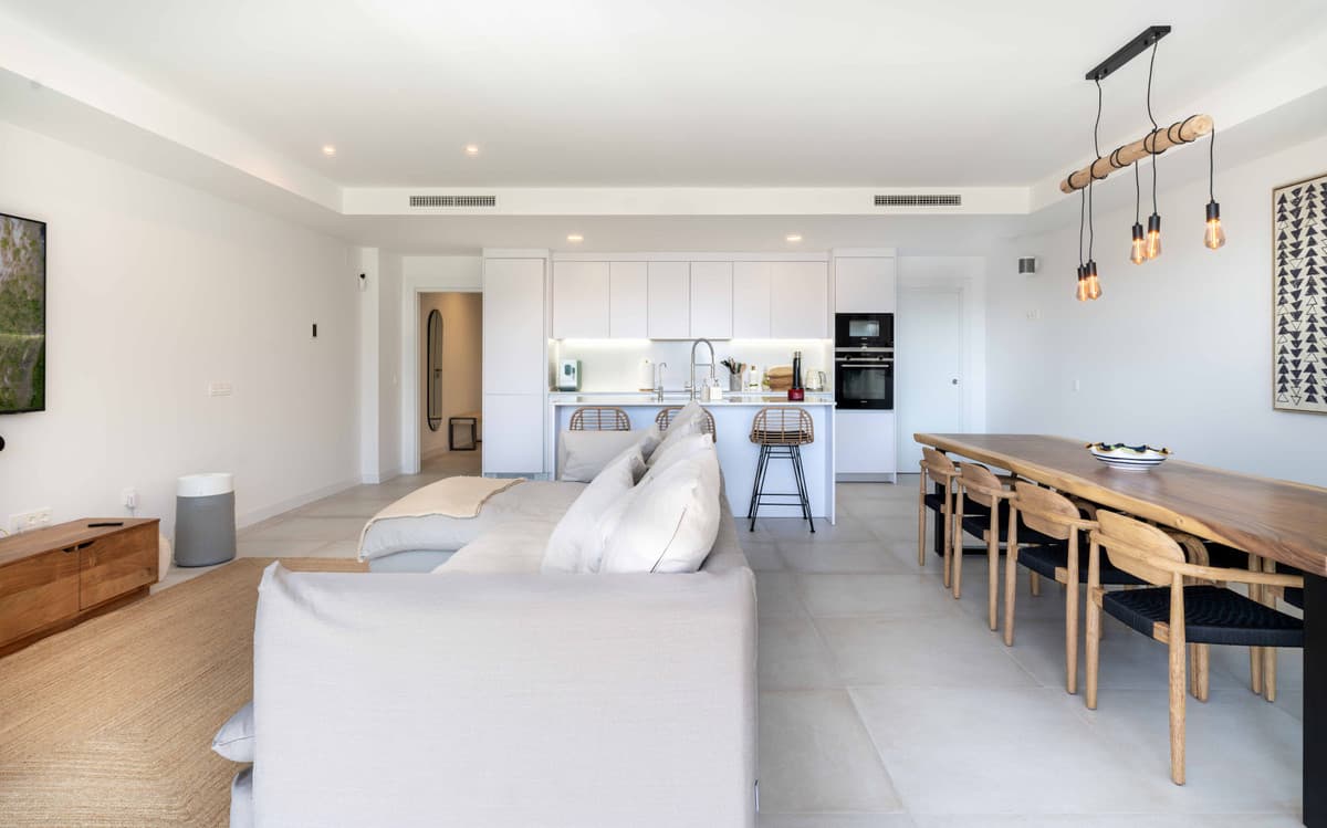 Townhouse in El Chaparral — photo 9 of 10