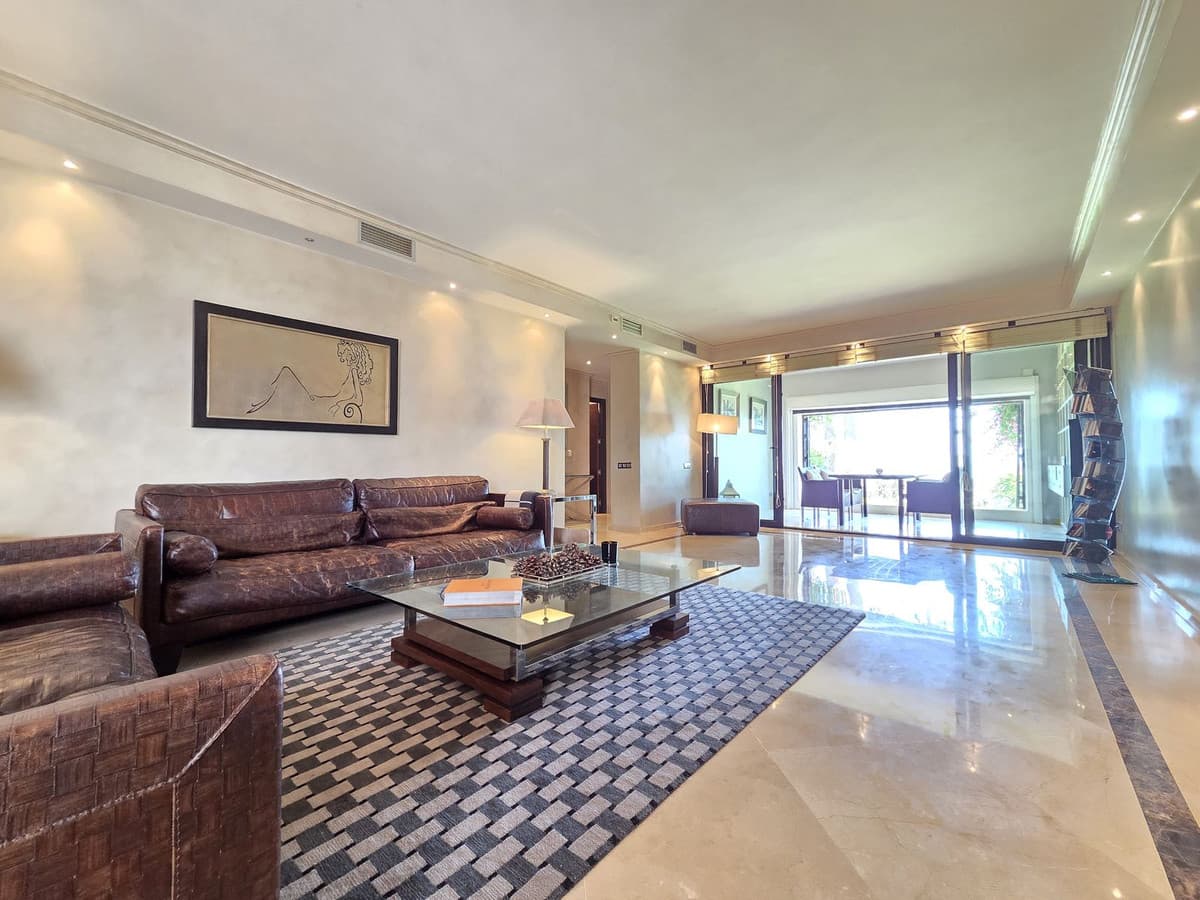 Ground Floor Apartment in Puerto Banús — photo 8 of 10