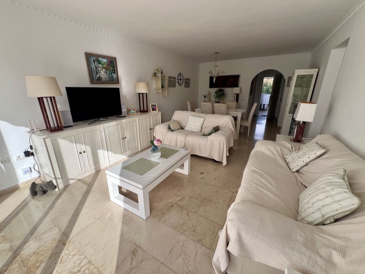 Penthouse in El Paraiso — photo 3 of 10