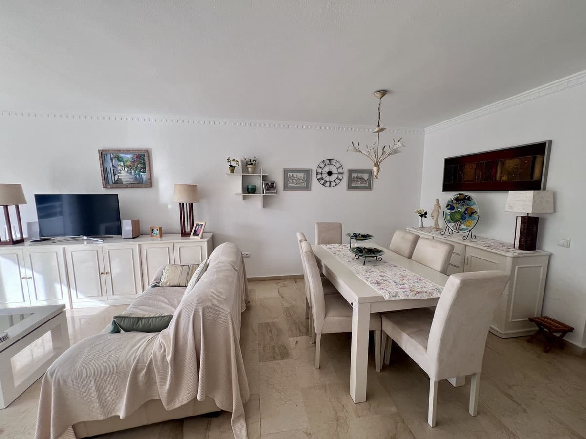 Penthouse in El Paraiso — photo 5 of 10
