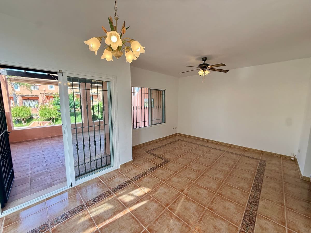 Townhouse in Calahonda — photo 10 of 10