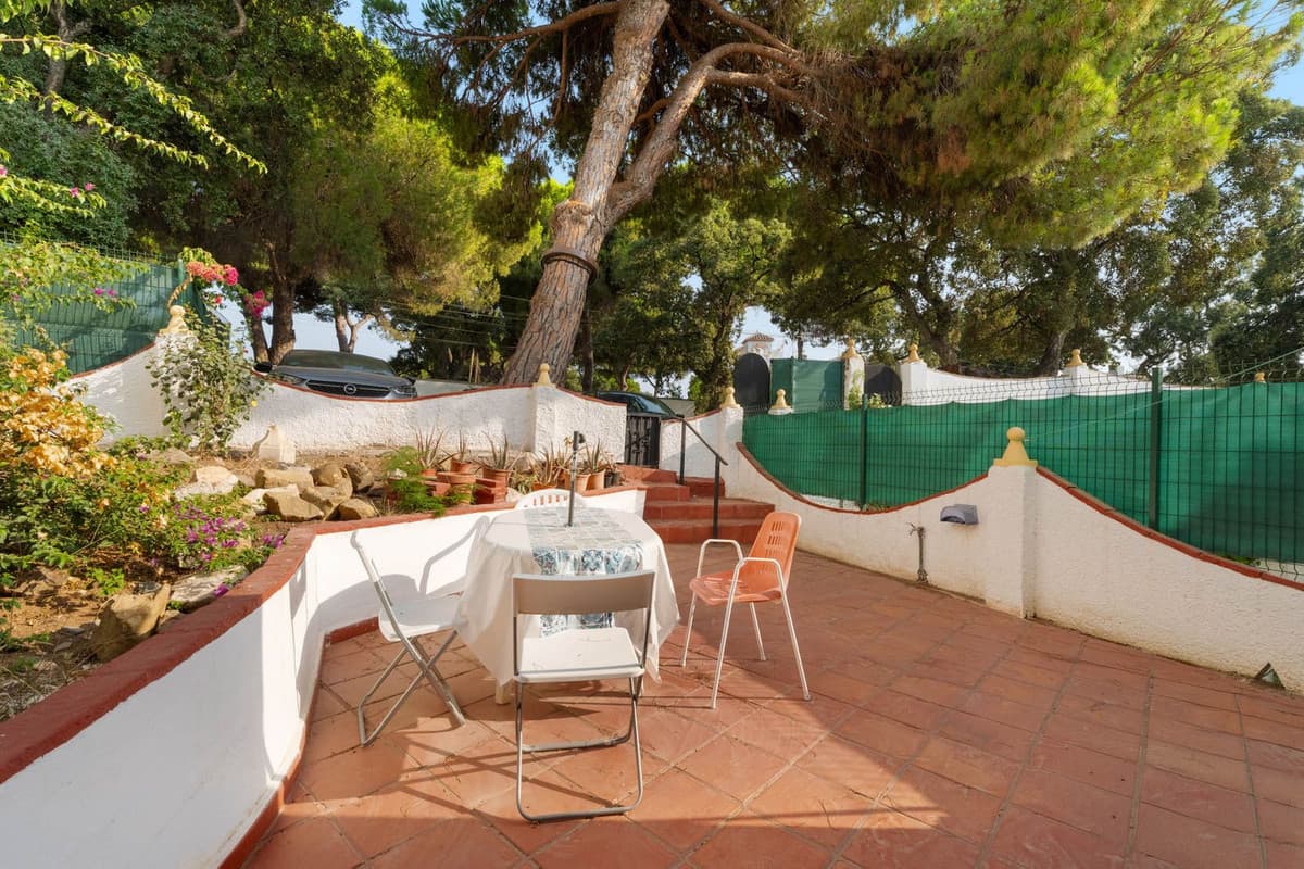 Townhouse in Elviria — photo 4 of 10