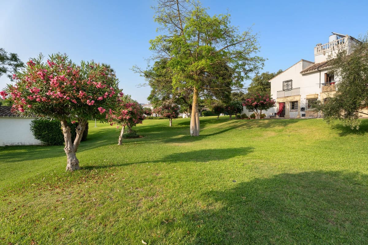 Townhouse in Elviria — photo 10 of 10