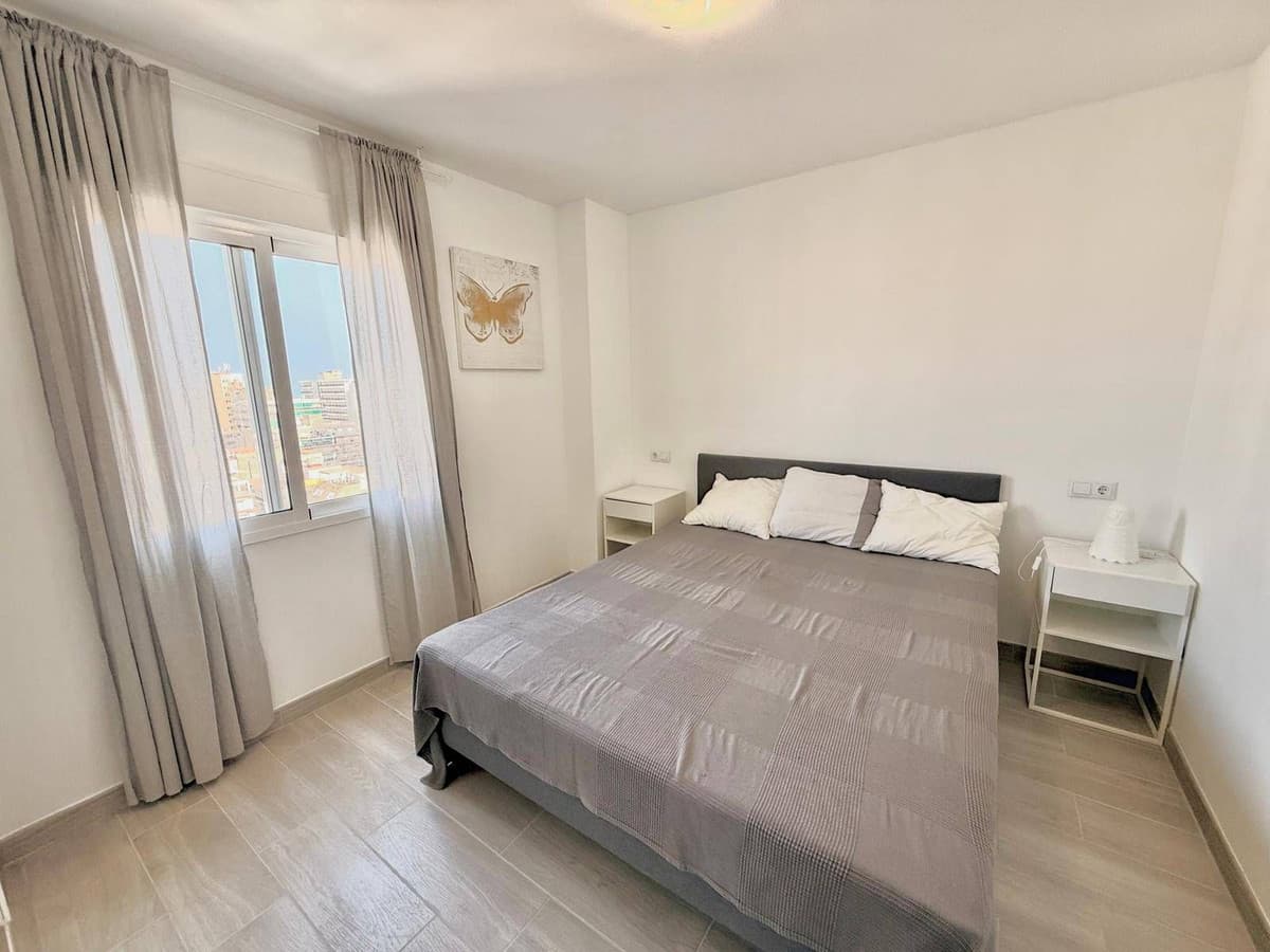 Middle Floor Apartment in Fuengirola — photo 3 of 6