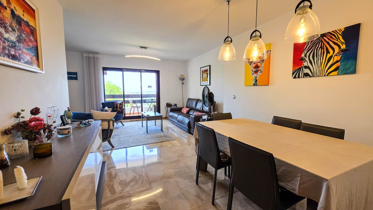 Middle Floor Apartment in Casares — photo 6 of 10