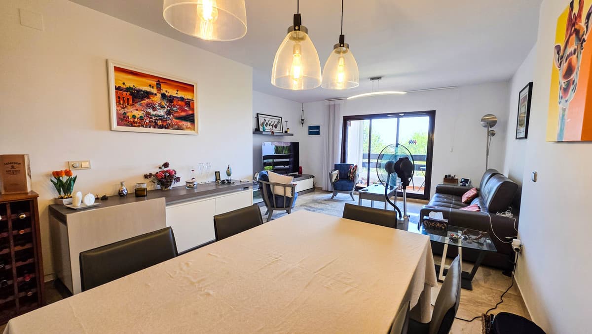Middle Floor Apartment in Casares — photo 8 of 10