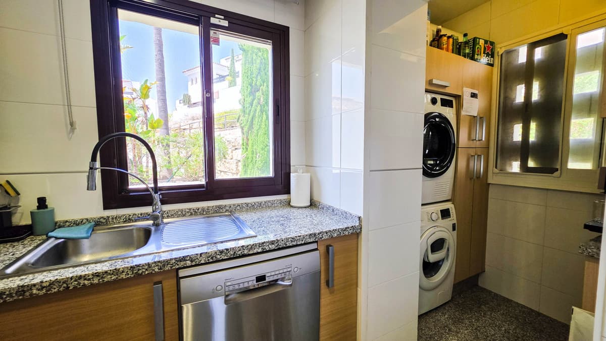 Middle Floor Apartment in Casares — photo 9 of 10