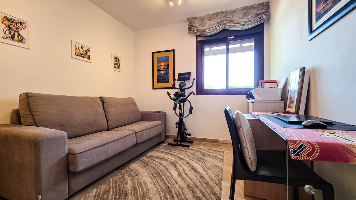 Middle Floor Apartment in Casares — photo 10 of 10