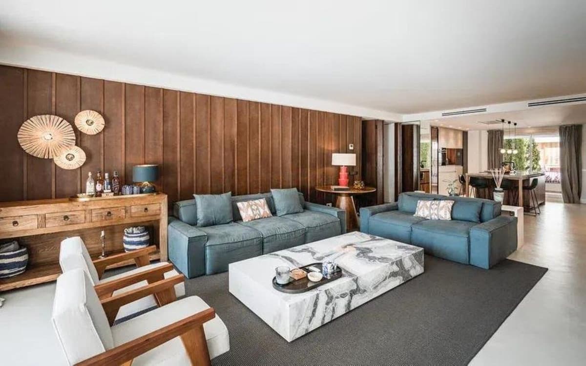 Middle Floor Apartment in The Golden Mile — photo 3 of 10