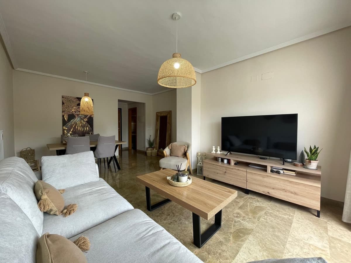 Middle Floor Apartment in Estepona — photo 2 of 10