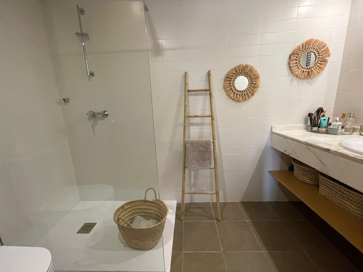 Middle Floor Apartment in Estepona — photo 9 of 10