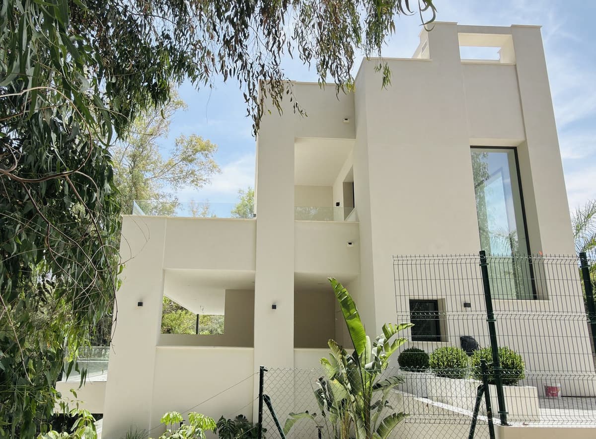 Detached Villa in Nueva Andalucía — photo 5 of 10