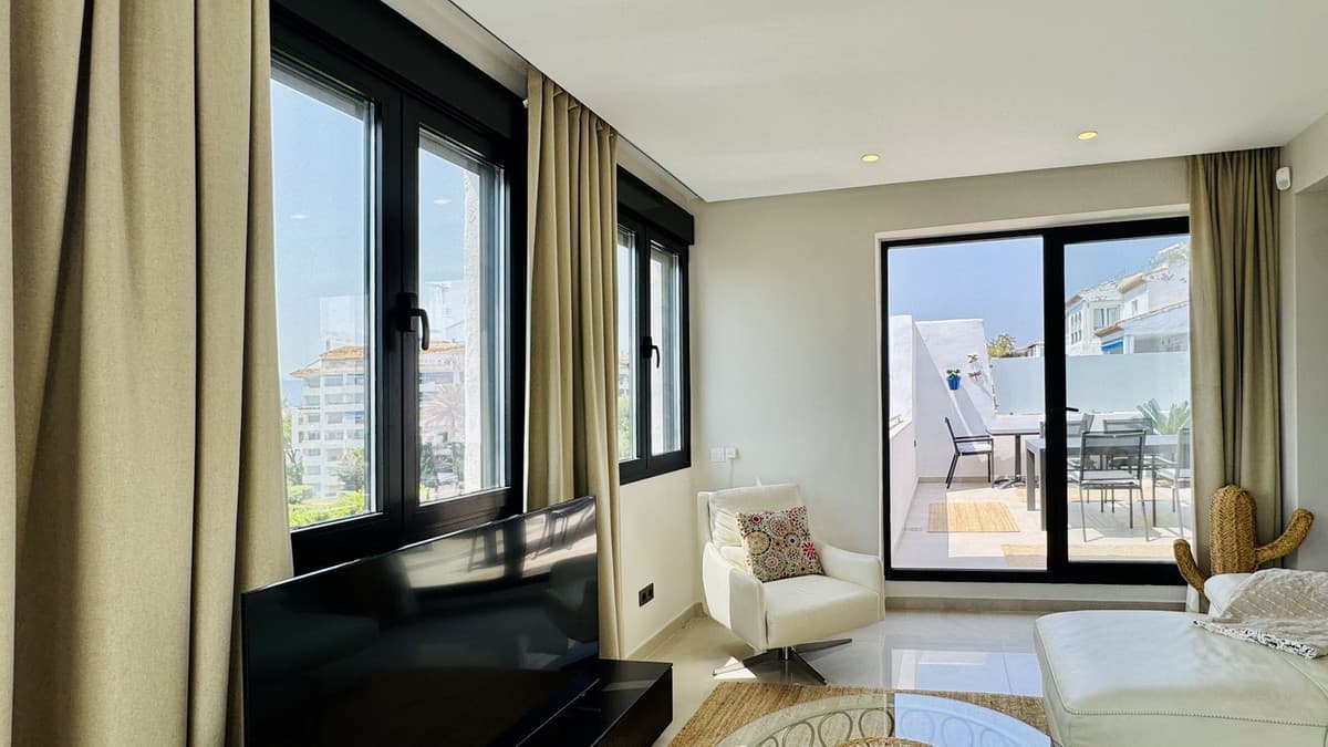 Penthouse in Puerto Banús — photo 2 of 10
