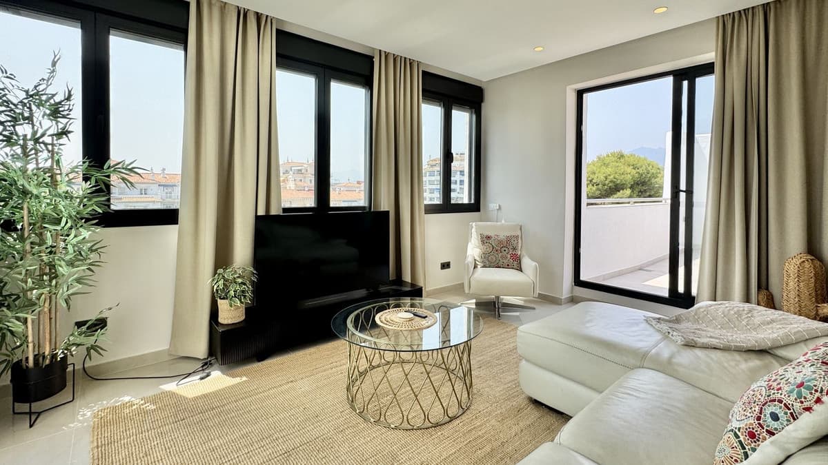 Penthouse in Puerto Banús — photo 3 of 10