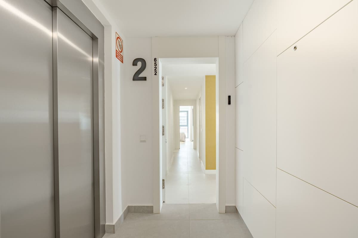 Middle Floor Apartment in Fuengirola — photo 5 of 10