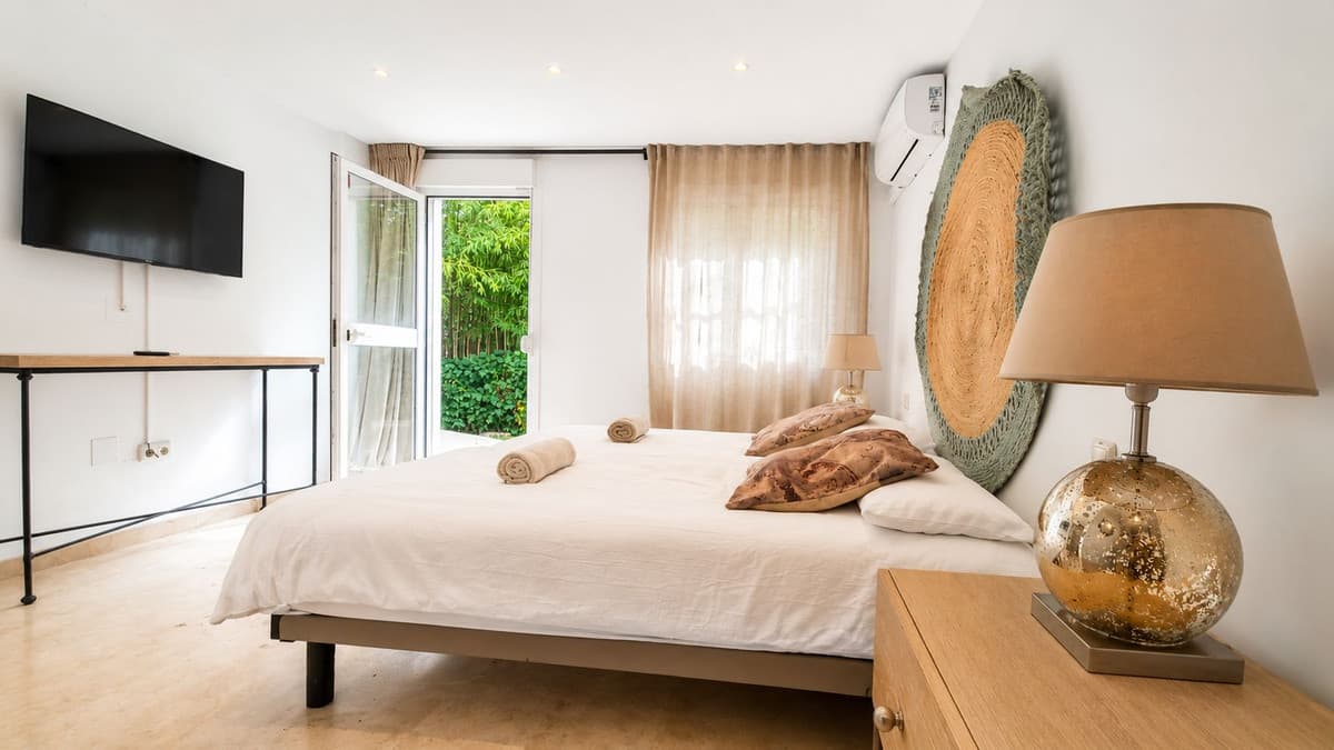 Detached Villa in Las Chapas — photo 4 of 10