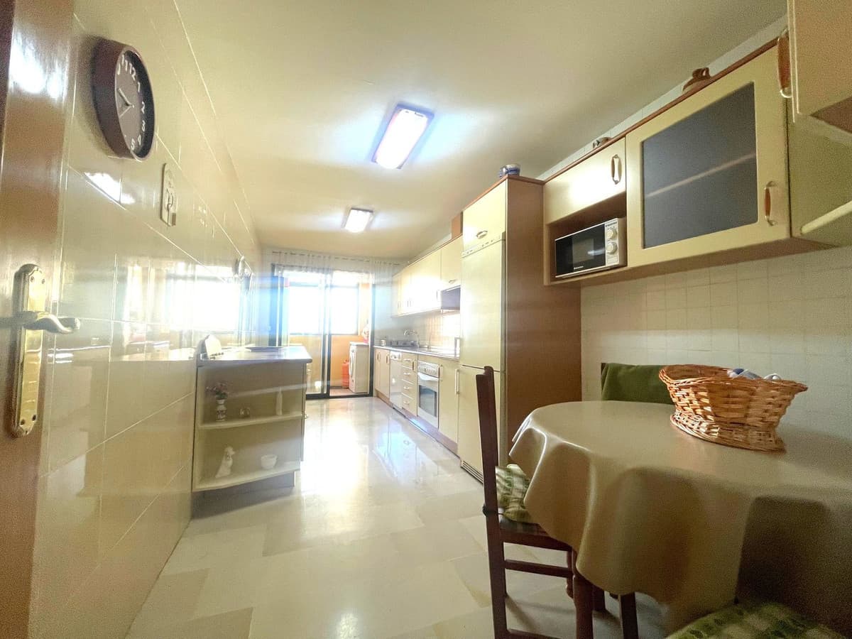 Middle Floor Apartment in San Pedro de Alcántara — photo 7 of 10