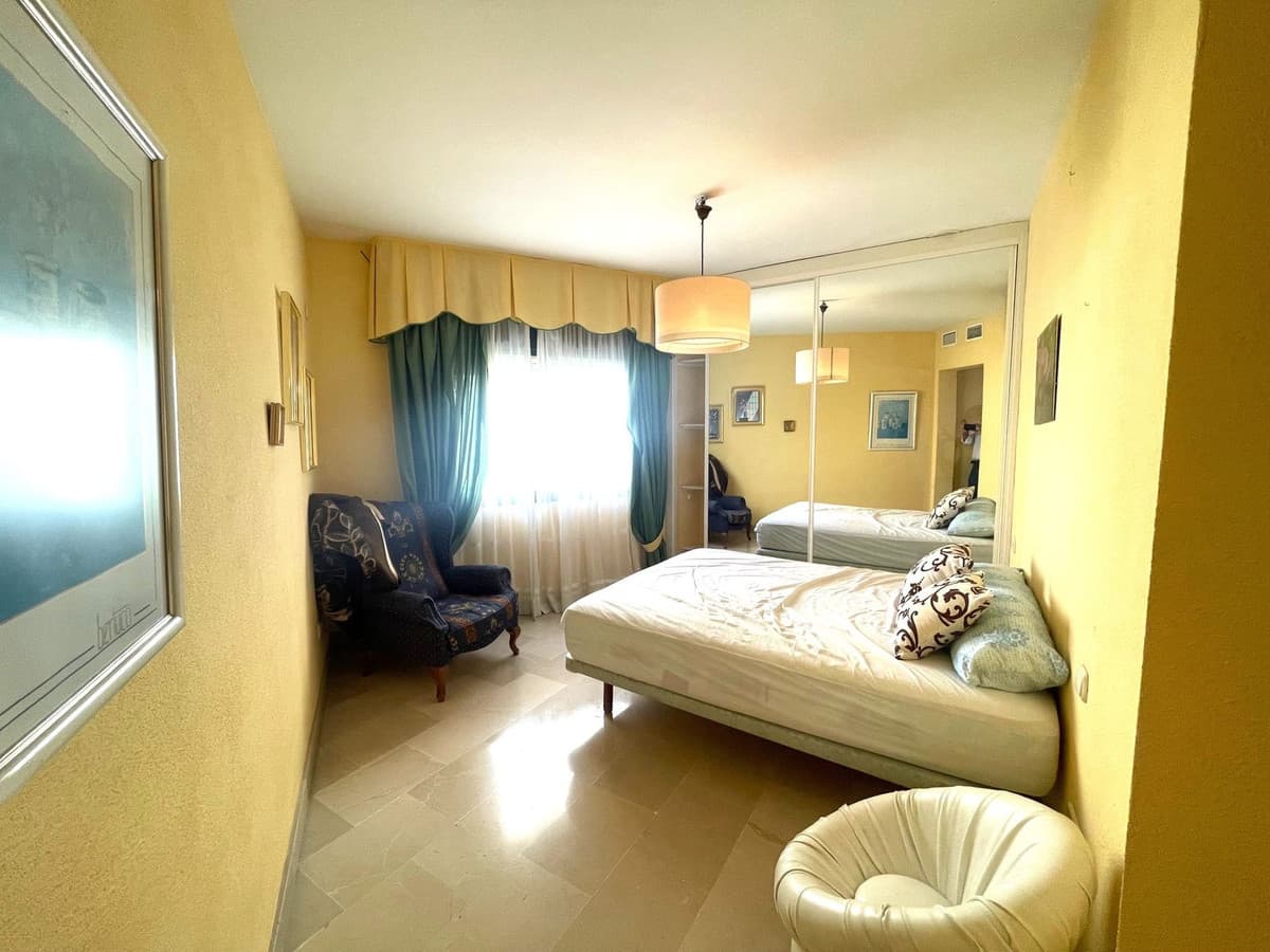 Middle Floor Apartment in San Pedro de Alcántara — photo 10 of 10