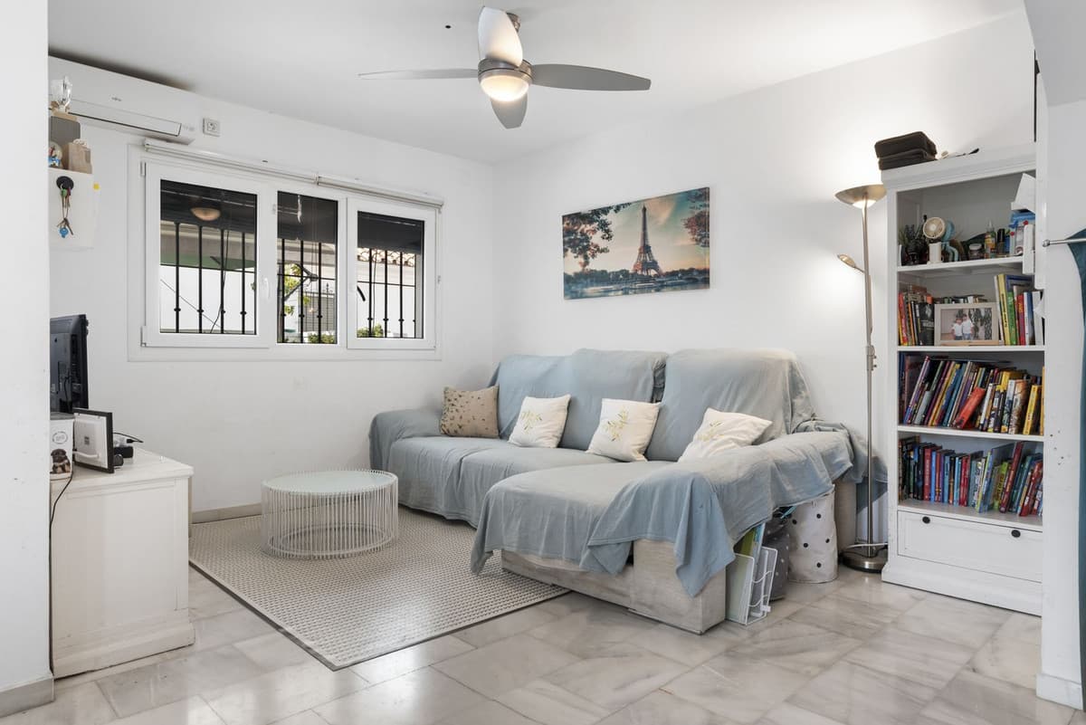 Townhouse in Torremolinos — photo 4 of 10