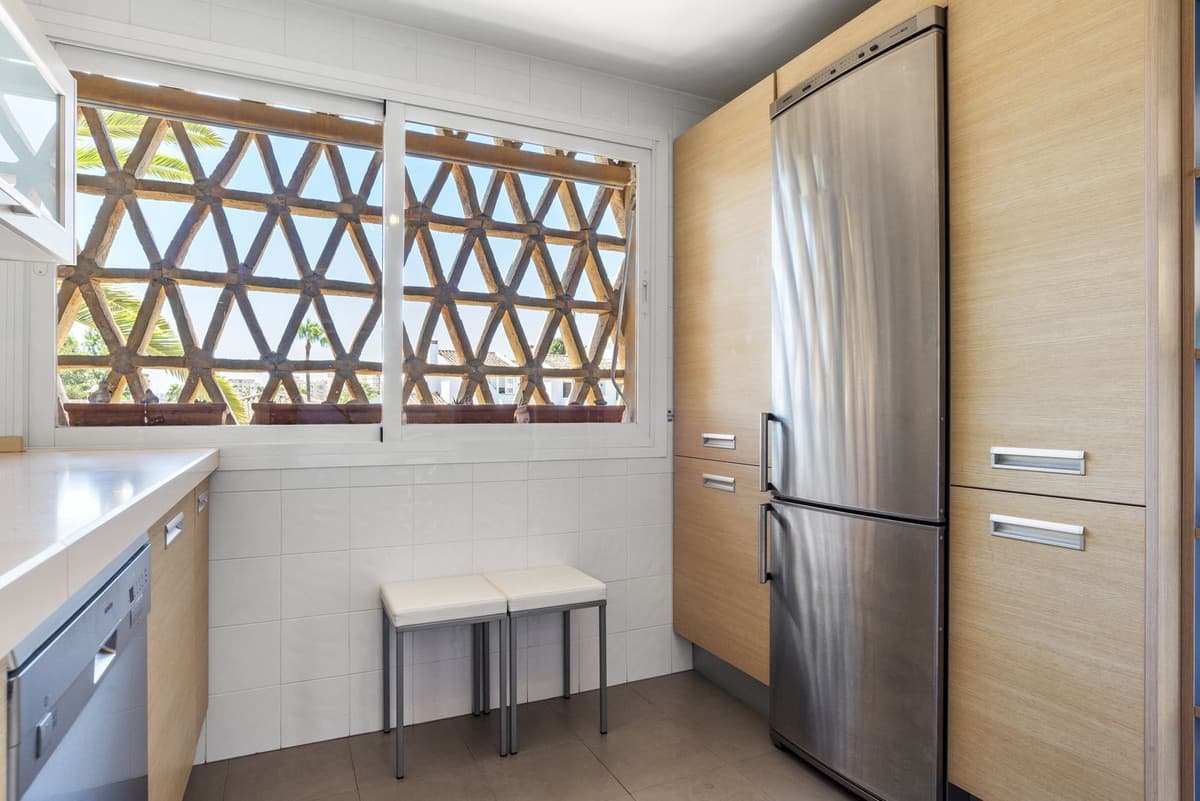 Middle Floor Apartment in Fuengirola — photo 9 of 10