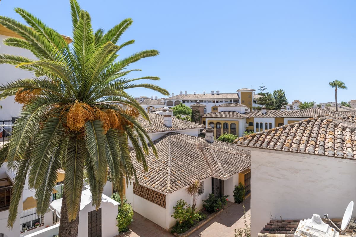 Middle Floor Apartment in Fuengirola — photo 10 of 10