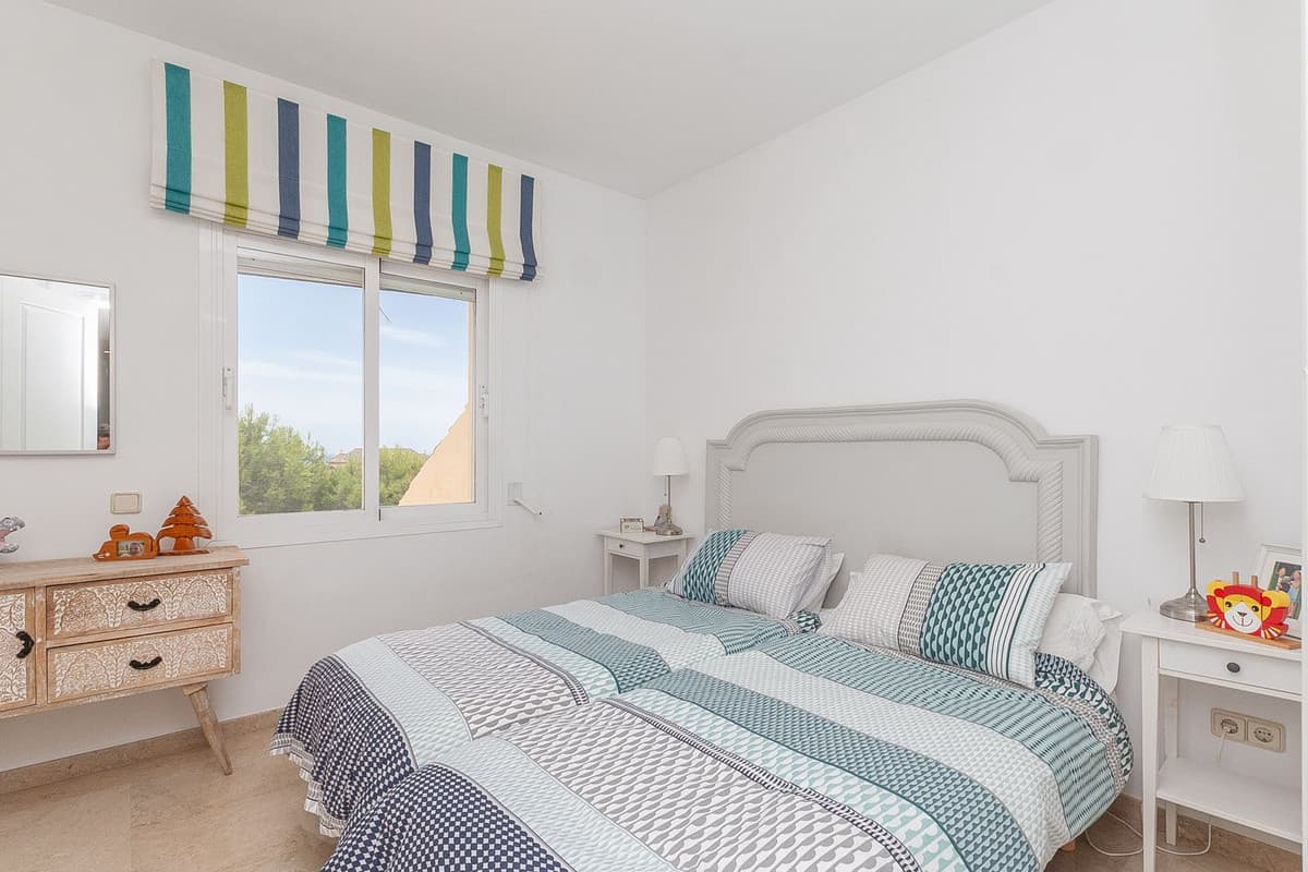 Penthouse Duplex in Elviria — photo 7 of 10