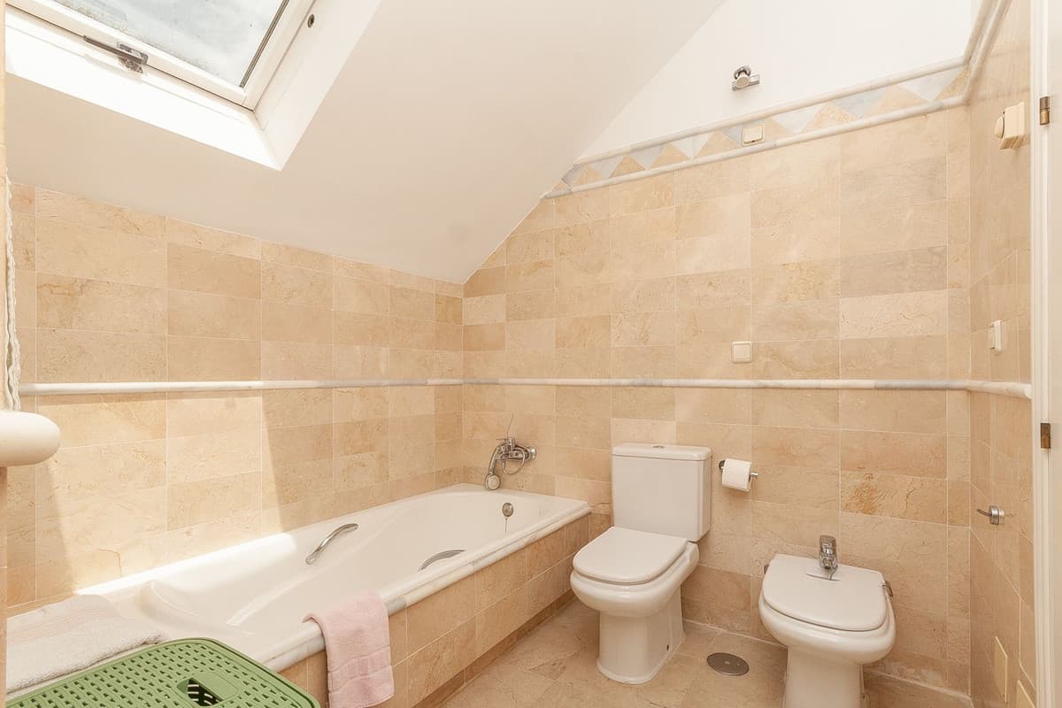 Penthouse Duplex in Elviria — photo 9 of 10