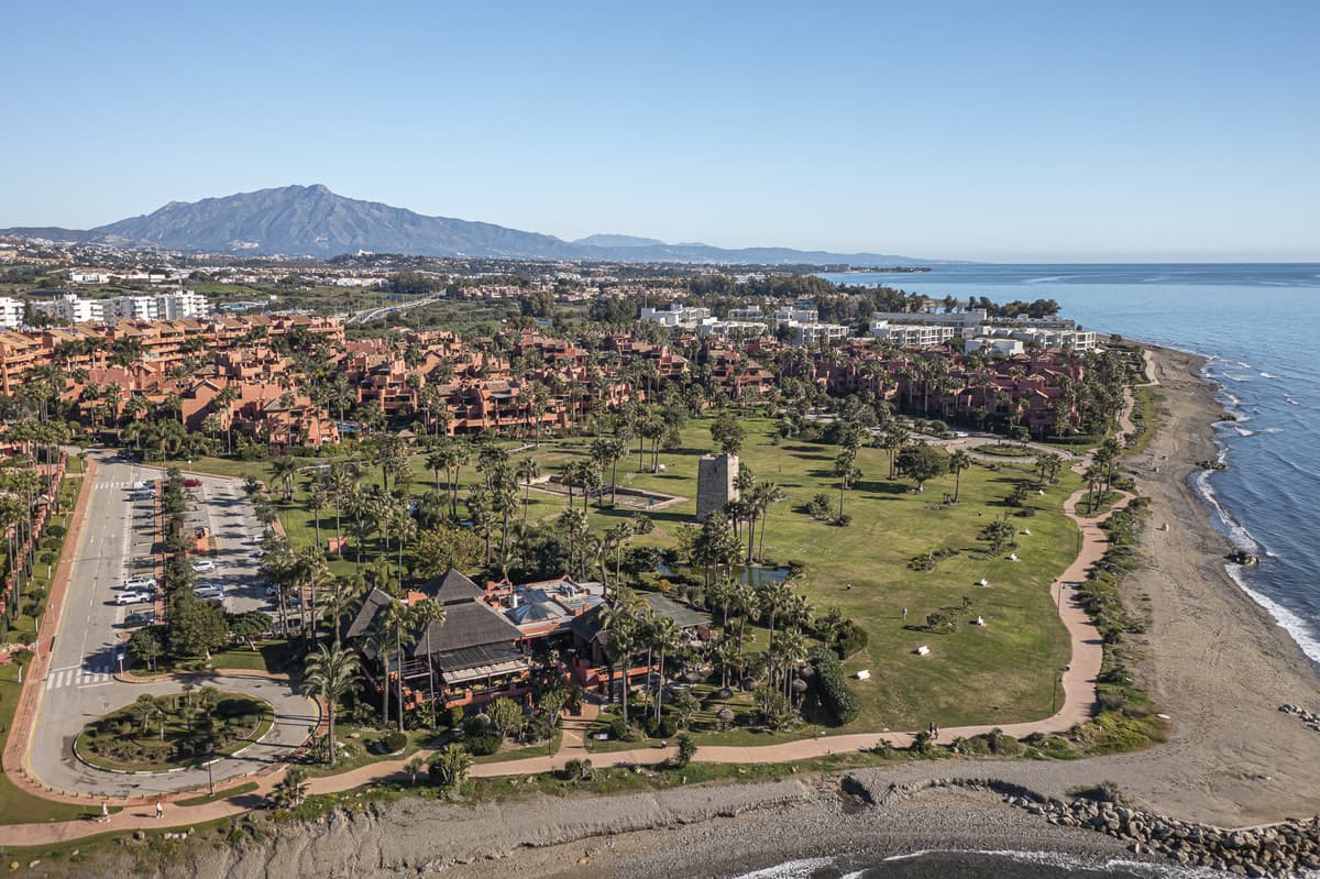 Ground Floor Apartment in Estepona — photo 5 of 10