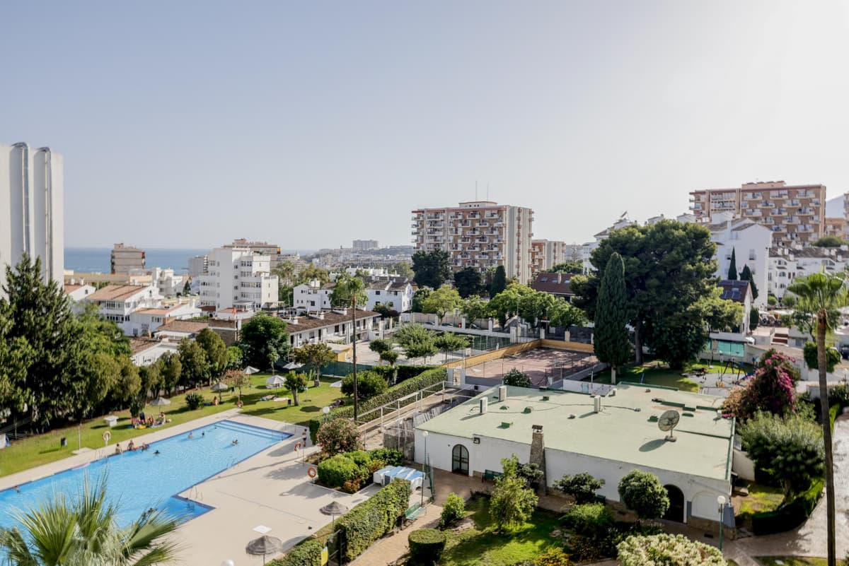 Middle Floor Apartment in Benalmadena — photo 1 of 10