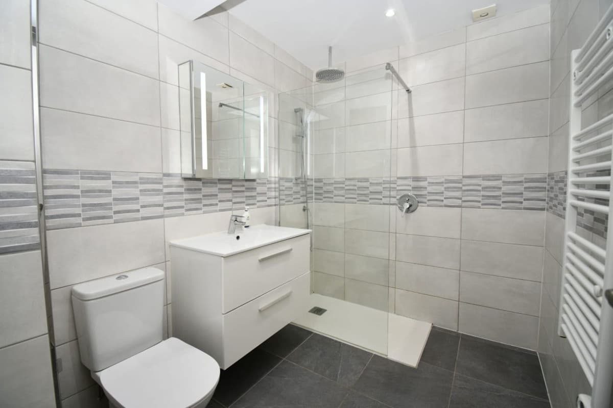 Middle Floor Apartment in El Chaparral — photo 7 of 10