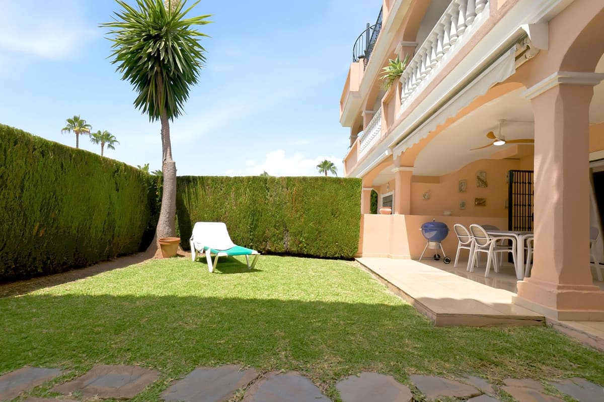 Ground Floor Apartment in Estepona — photo 4 of 10