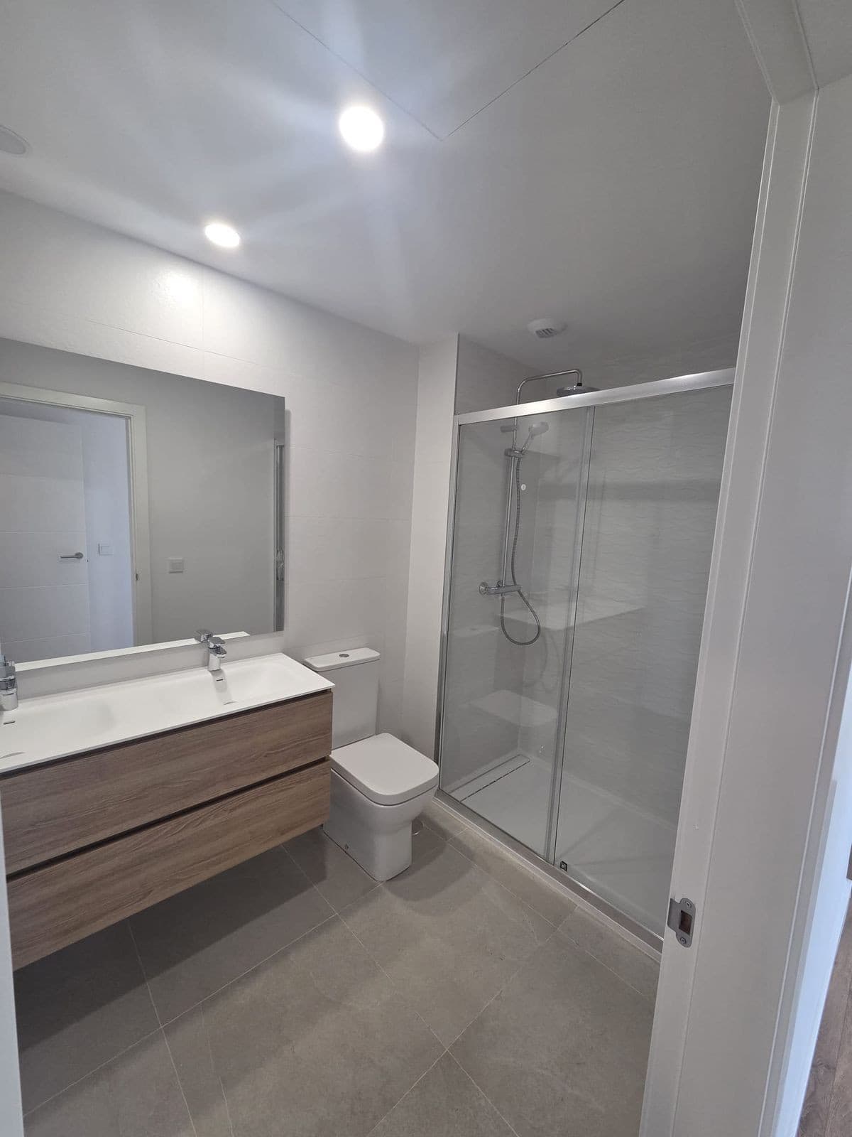 Middle Floor Apartment in Estepona — photo 2 of 10