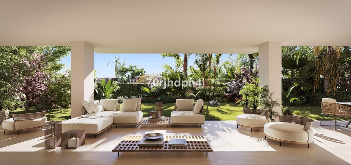 Middle Floor Apartment in Marbella — photo 10 of 10