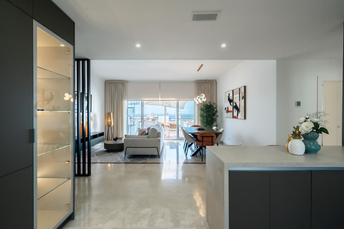 Penthouse Duplex in Benahavís — photo 1 of 10