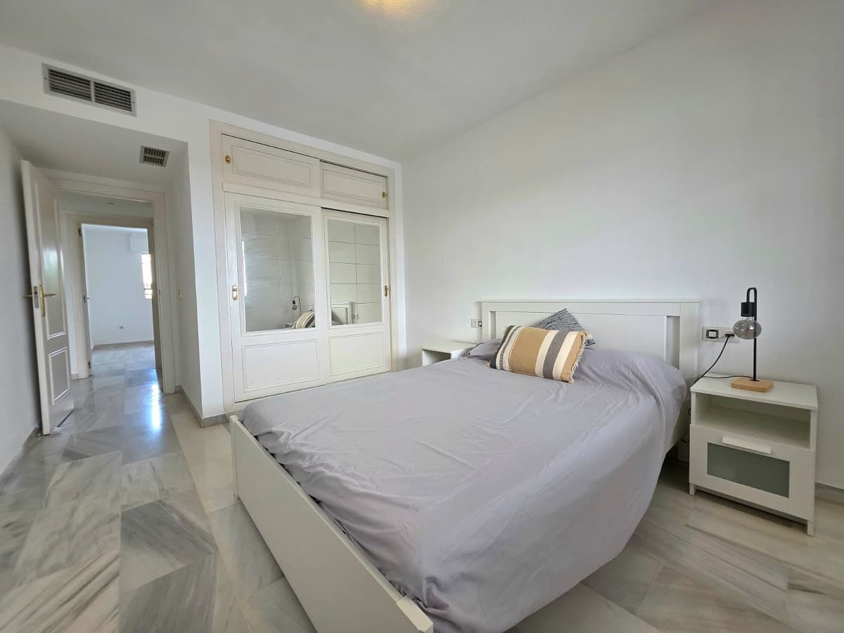 Penthouse in Aloha — photo 6 of 10
