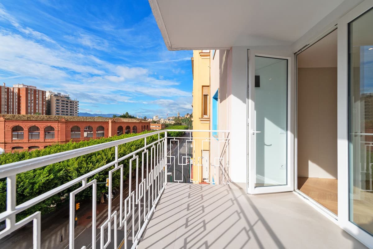 Middle Floor Apartment in Malagueta — photo 2 of 10