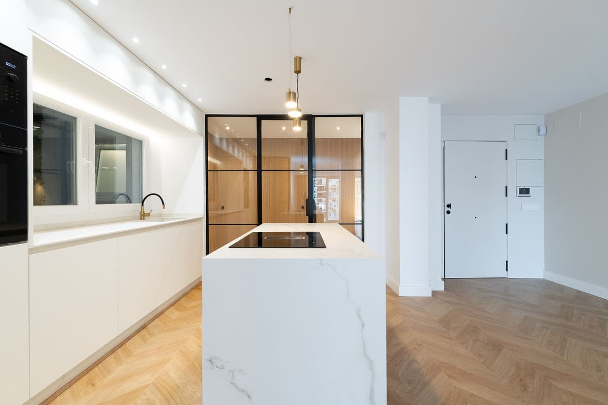Middle Floor Apartment in Malagueta — photo 9 of 10