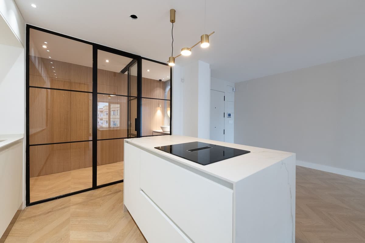 Middle Floor Apartment in Malagueta — photo 10 of 10