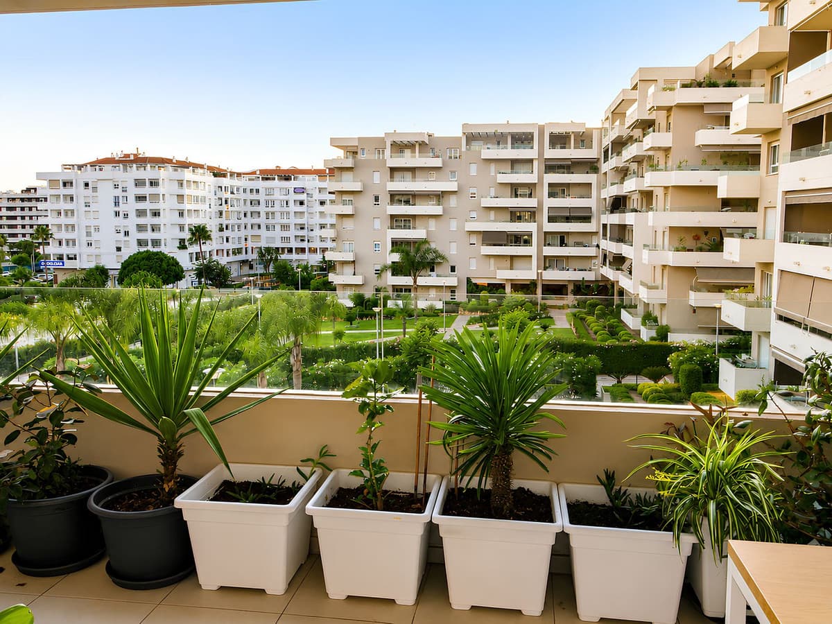 Middle Floor Apartment in La Campana — photo 4 of 10