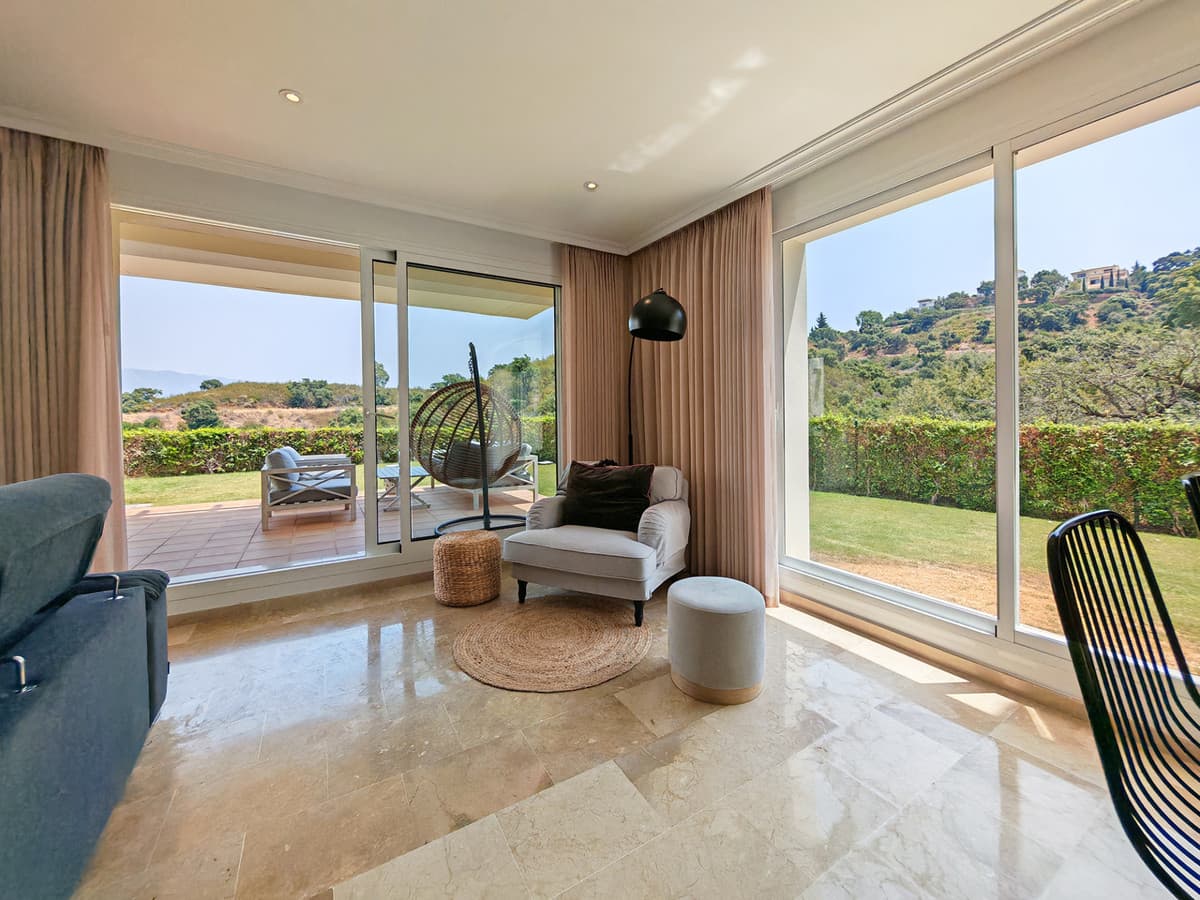 Ground Floor Apartment in La Mairena — photo 1 of 10